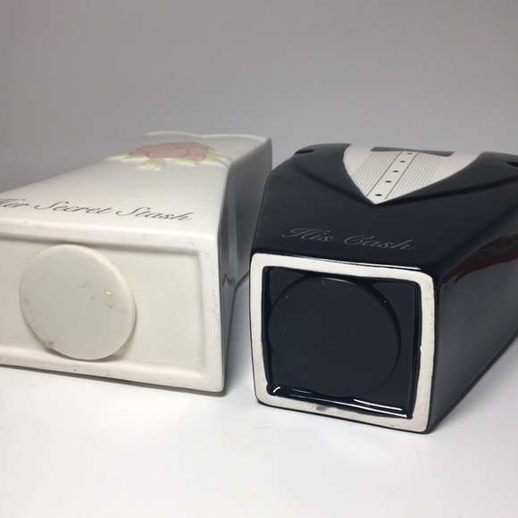 Bride and groom banks coin set - Picture 7 of 7